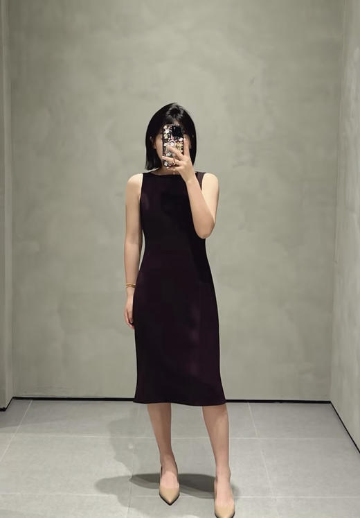 37-3 圆正限量 TH自在无界 垂坠三醋酸 修身无袖连衣裙 超气质鱼尾裙 商品图4