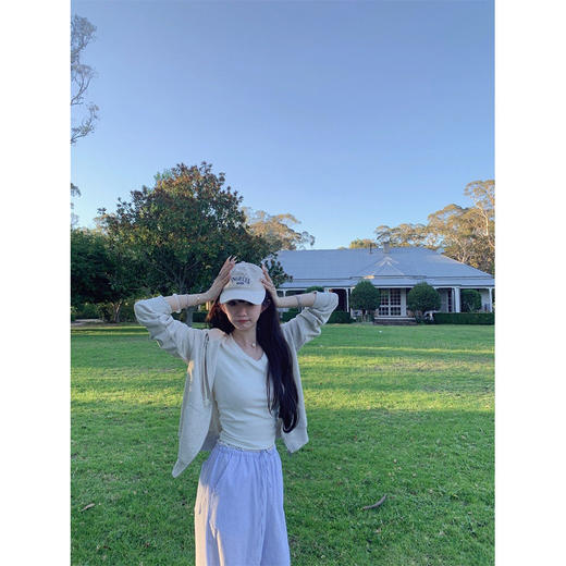 金蘑菇菇 Freely Kinetic 很特别 单色款小版型卫衣 / 素颜套组 商品图3