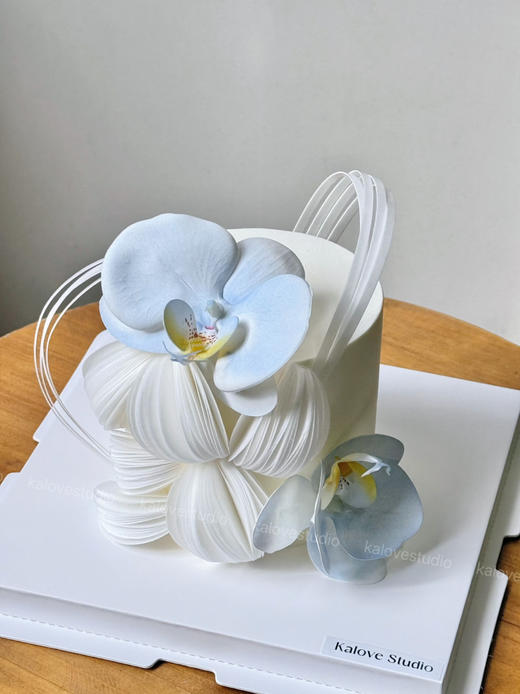 艺术风蝴蝶兰女生生日蛋糕 商品图0