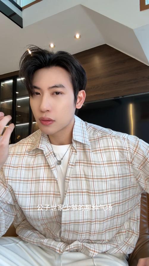 2645SDSA男装2026新款高贵轻奢众设计感格纹衬衫前短后长设计套头衬衣 商品图0