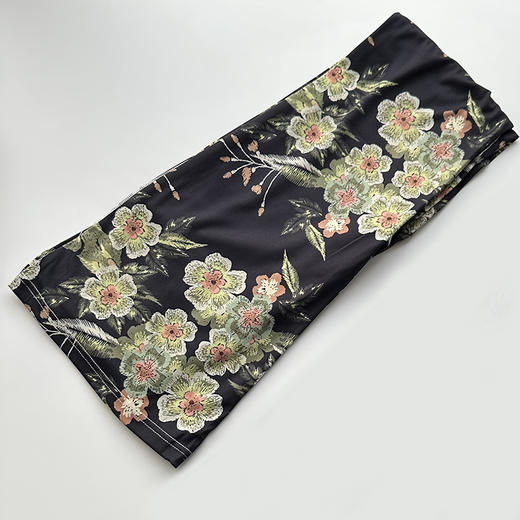 壁虎瑜伽【青花幽梦-套装】高弹印花套装【5天发货】（可拆卸胸垫） 商品图4