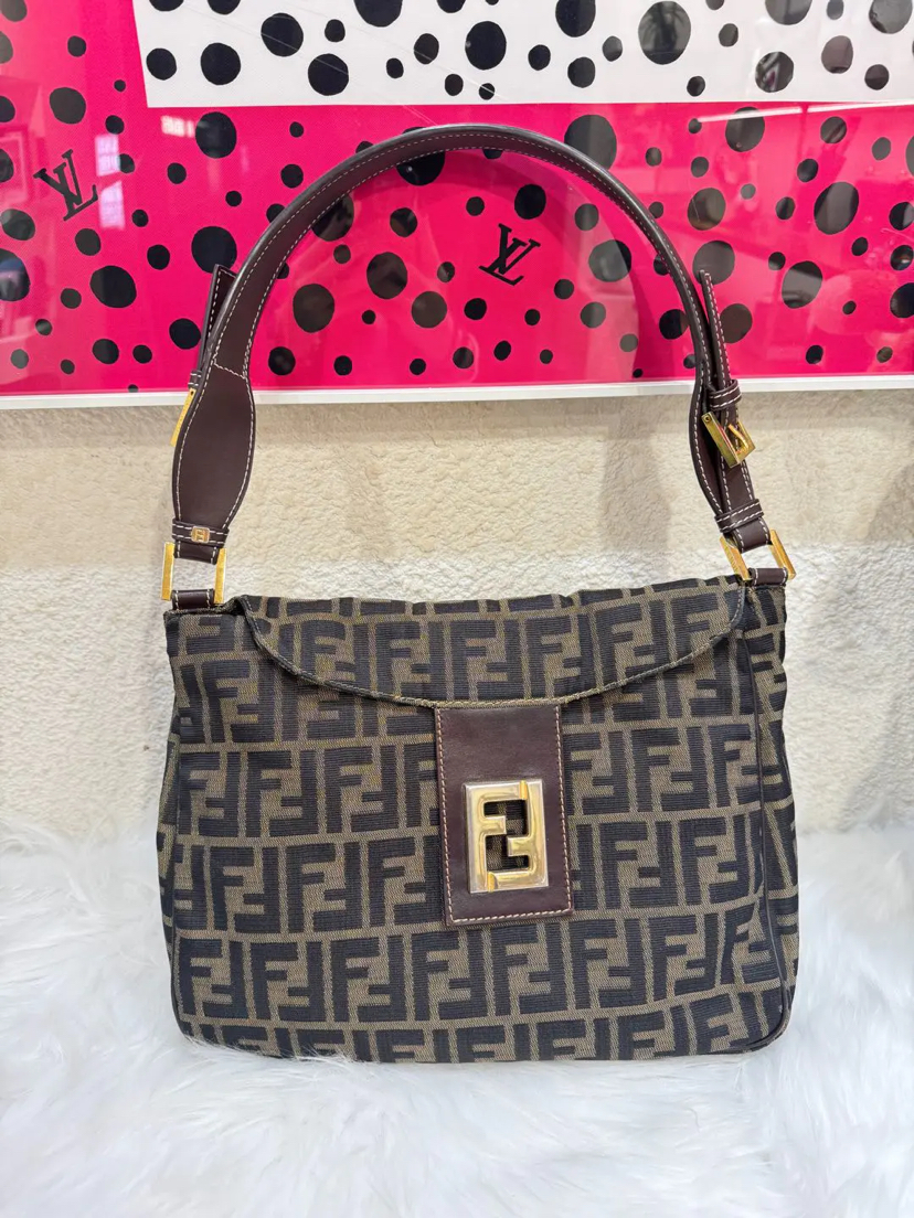 FENDI 大号 棕老花 金扣 帆布 大胖丁 单肩包