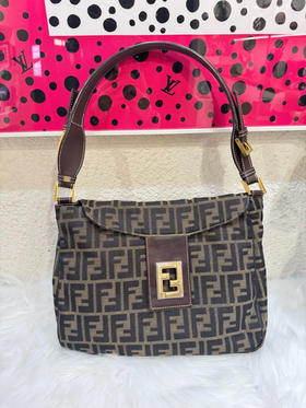 FENDI 大号 棕老花 金扣 帆布 大胖丁 单肩包