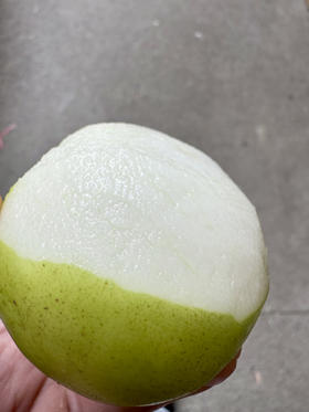 我是苹果也是枣，清甜爽口，水分多多，适合想瘦瘦的，高血脂的，高血糖的，还有过年宅家胡吃海喝的，刮油！