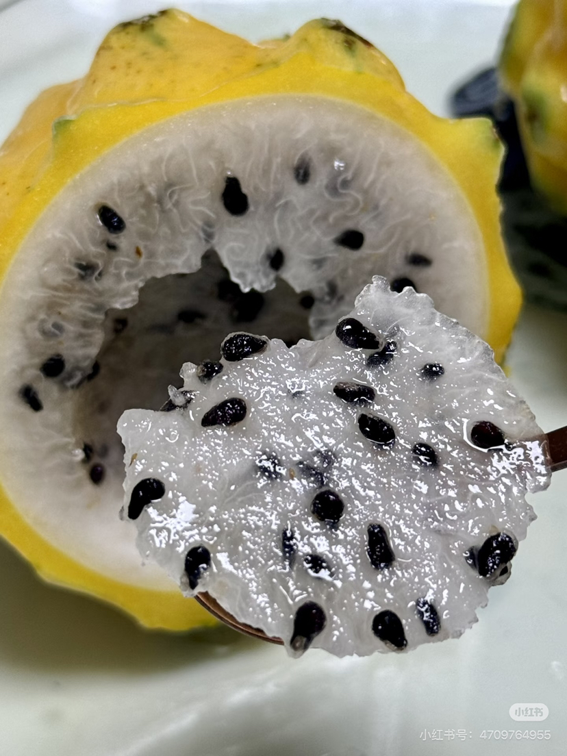 好甜多汁的果中贵族“燕窝果”一盒4个约1.6斤