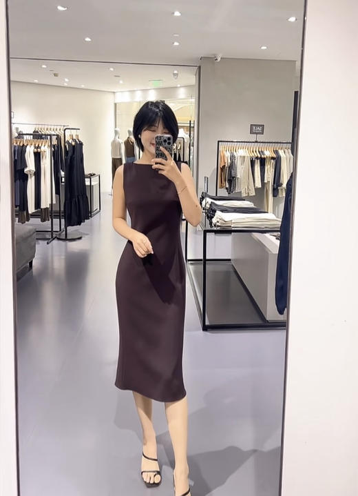 37-3 圆正限量 TH自在无界 垂坠三醋酸 修身无袖连衣裙 超气质鱼尾裙 商品图8