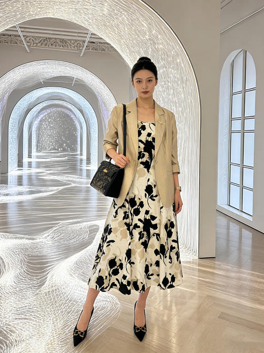 伯妮斯茵 | 轻奢通勤 卡其色七分袖西装外套 翻领收腰设计 透气面料 日常百搭款  SZ1A57-如梦令 商品图3