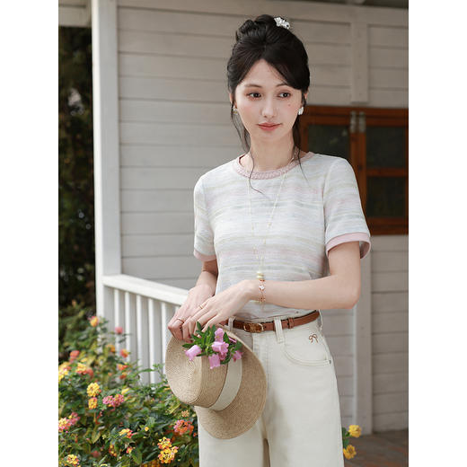 鹿向南「流光花语」粉色T恤短袖女夏蕾丝领撞色正肩显瘦百搭上衣 商品图2