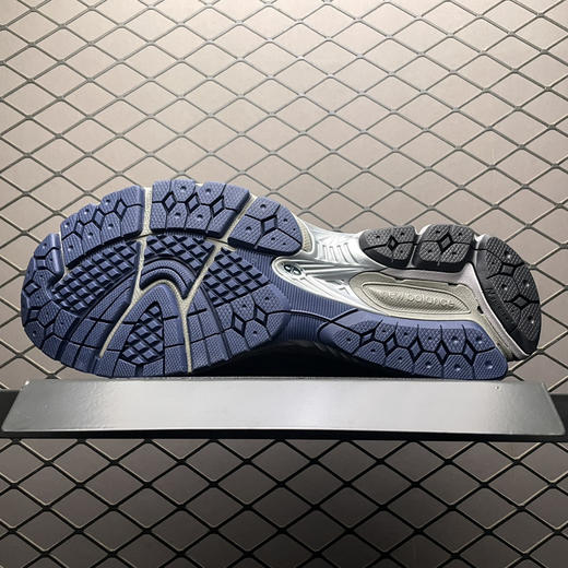 春季特惠💰470 纯原版本 # New Balance 新百伦 M2002R 复古休闲跑步鞋 商品图4