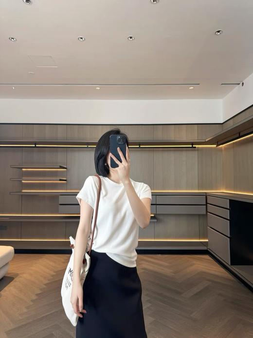 女款女士，原厂代工出品品牌做工，专柜品质!TheROW同款面膜T恤英国进口高士线！！洗涤90次不变形！！ 商品图5