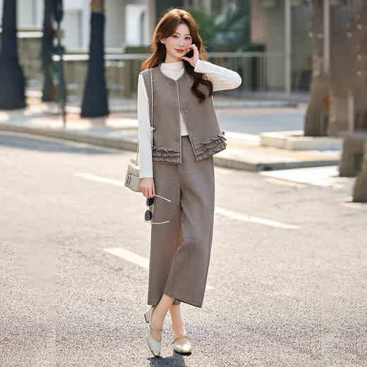 时尚套装春新款女装洋气时髦马甲打底衫秋阔腿裤三件套SNX3239 商品图1