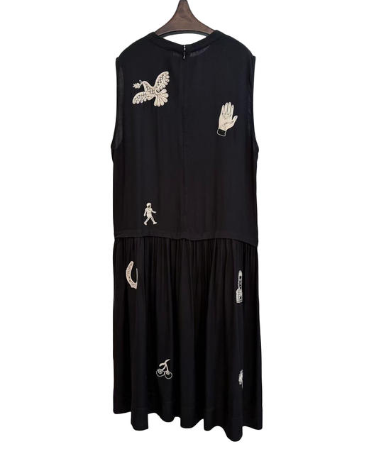 女款无袖刺绣连衣裙he 商品图1