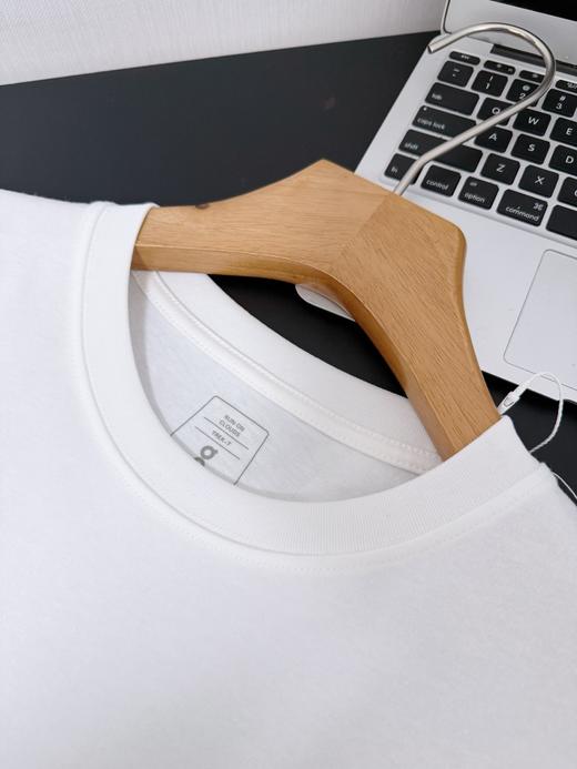 点此购买 On昂跑春秋季男女款马年限定长袖T恤 bk 341499 商品图13