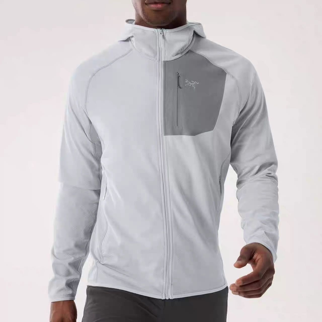 掌柜自留，早春出游必备！ ARC大鸟 DELTA HOODY 保暖 男子 抓绒衫。