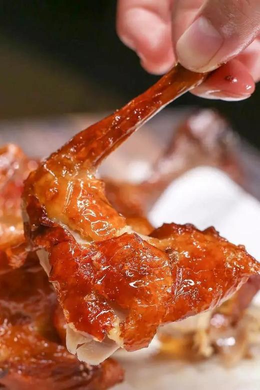 京东包邮，红烧乳鸽 半成品乳鸽 香酥脆皮 鲜嫩爆汁 连骨头都入味儿 配料表干净 京东基地直邮 商品图2