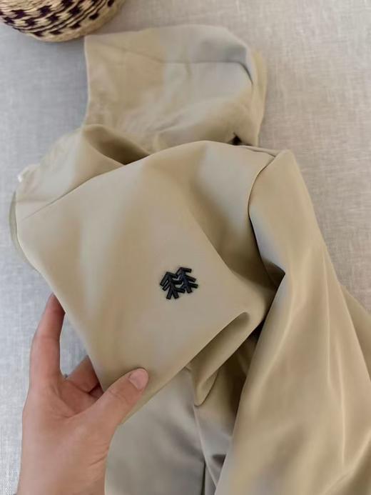 点此购买 可隆春秋季男士户外连帽拉绒软壳夹克 zc 341553 商品图13