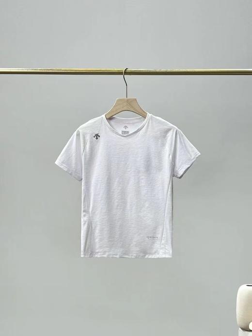 点此购买 迪桑特夏季经典款丝光棉小标女士速干短袖T恤 ly 341447 商品图3