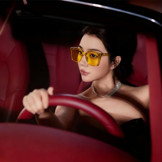 FOLLIFOLLIE夜视镜开车专用感光变色 近视眼镜套镜 夜间防远光日夜两用墨镜 商品图6