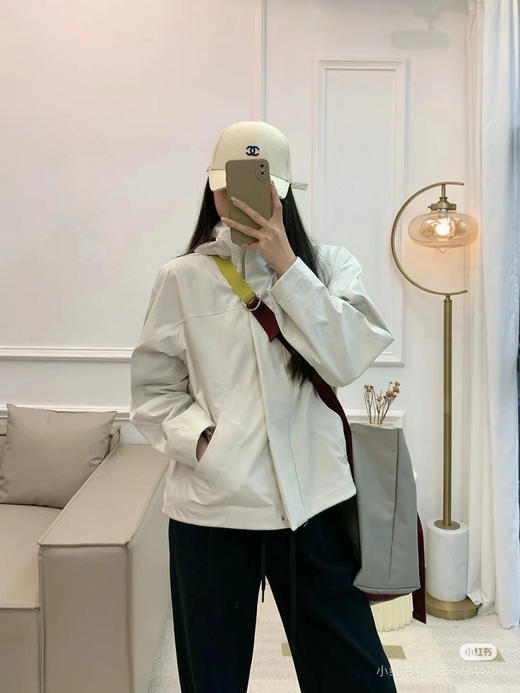 点此购买 Lulu春秋季女士背部抽绳收腰内里防风防雨软壳雨衣夹克 zc 341535 商品图10