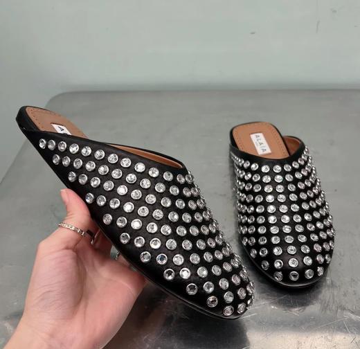 女款铆钉拖鞋he 商品图1