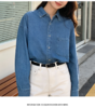 【情侣水洗牛仔衬衫外套】 宽松落肩 微阔直筒剪裁 藏肉显瘦不紧绷 商品缩略图1