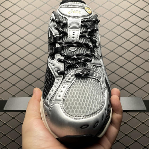 春季特惠💰390 Asics 亚瑟士 GEL-Nimbus 10.1 低帮运动休闲跑步鞋 商品图8
