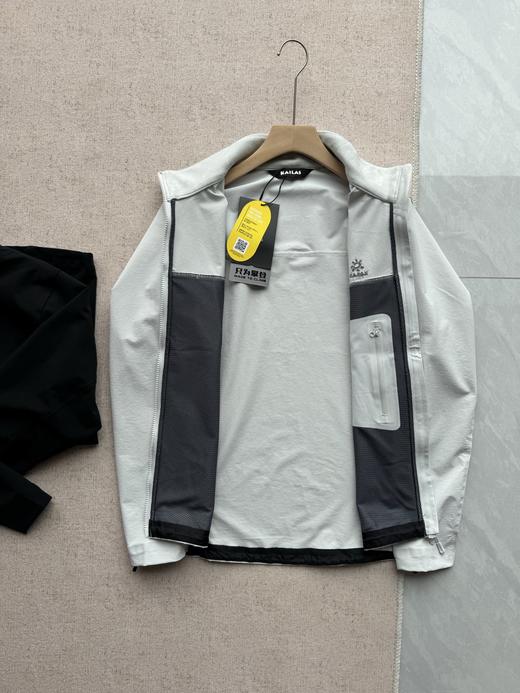 点此购买 凯乐石M8春秋季男士登山户外防风防水立领夹克外套 kad 341472 商品图10