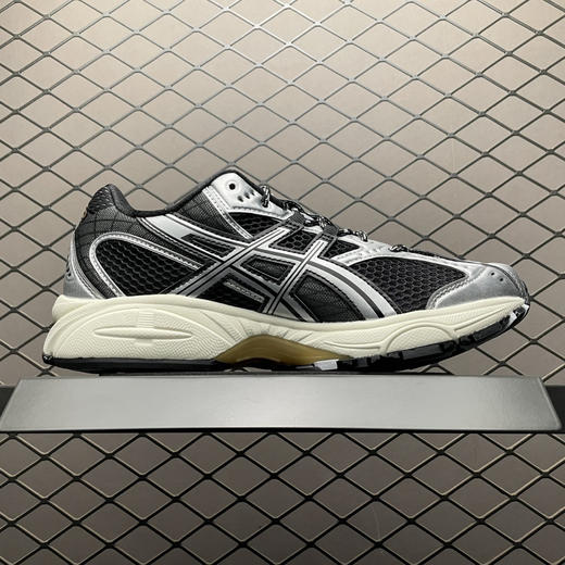 春季特惠💰390 Asics 亚瑟士 GEL-Nimbus 10.1 低帮运动休闲跑步鞋 商品图2