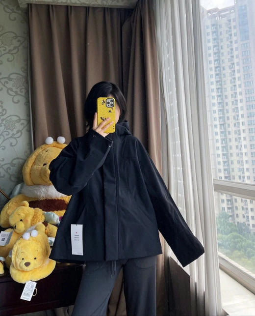 点此购买 Lulu春秋季女士背部抽绳收腰内里防风防雨软壳雨衣夹克 zc 341535 商品图4