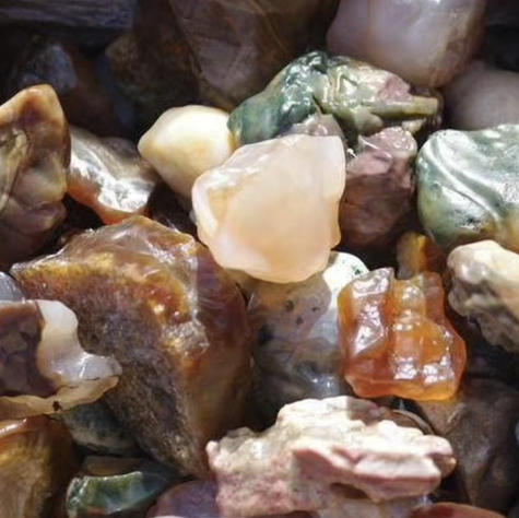 昆明亲子徒步 | 3.14周六/3.22周日徒步捡玛瑙，玛瑙猎人猎人召集令！ 秘境河谷捡玛瑙，玩水溯溪等你来挑战！ 商品图9