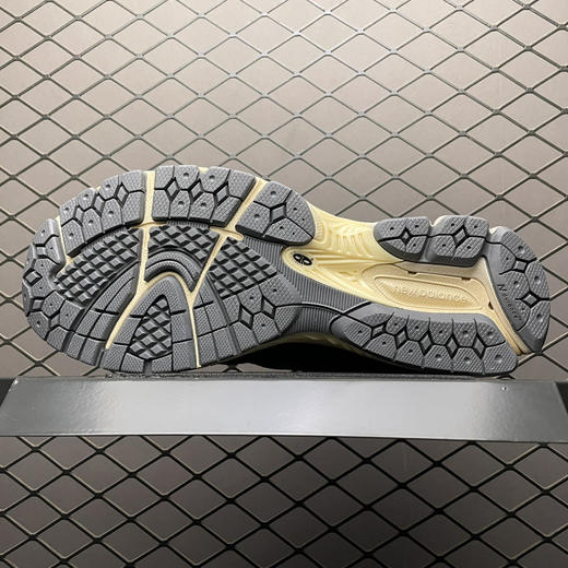 春季特惠💰470 纯原版本 # New Balance 新百伦 M2002R 复古休闲跑步鞋 商品图4