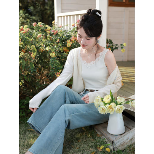 鹿向南「丹宁艺术家」洋气蓝色牛仔裤女春夏新款宽松微喇长款裤子 商品图4