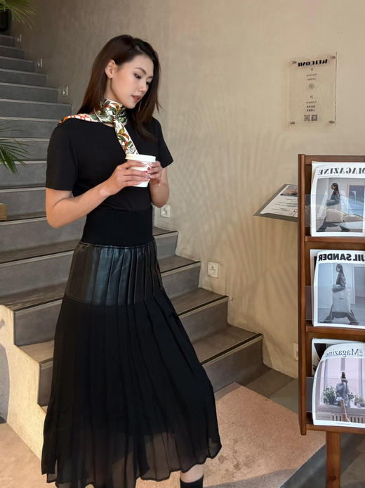 【纸片人系列】噢蜜ooomeooo小圆领高弹正肩t 商品图10