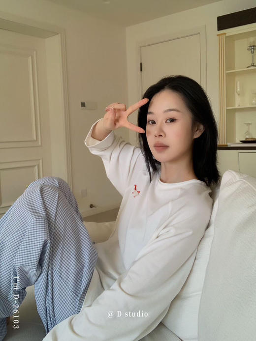 可家居可外穿~小马格子遛弯衣 纯色小马刺绣T+格子裤 懒人休闲套装 随性休闲百搭 商品图1