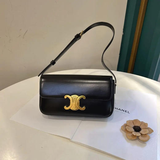 Celine Triomphe 黑金 box牛 凯旋门 腋下包 商品图0