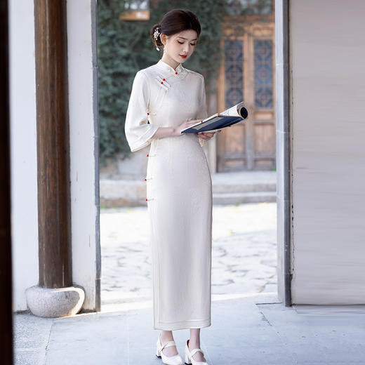 新款白色倒大袖江南国风新中式长款长袖改良旗袍SC20681 商品图2