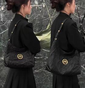 超多明星都在pick！GROTT个乐醉新Hobo做旧植鞣皮复古箭头挎包单肩包