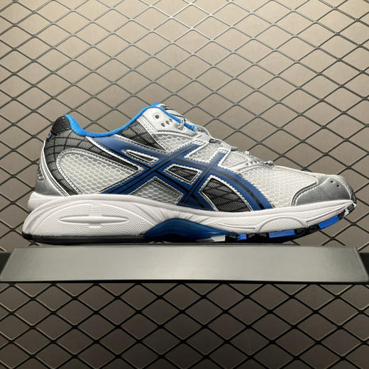 春季特惠💰390 Asics 亚瑟士 GEL-Nimbus 10.1 低帮运动休闲跑步鞋 商品图2