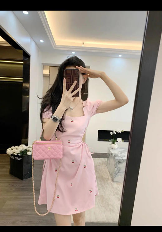 Chanel 25k 蜜桃粉 羊皮 手柄 长盒子 化妆包 商品图2