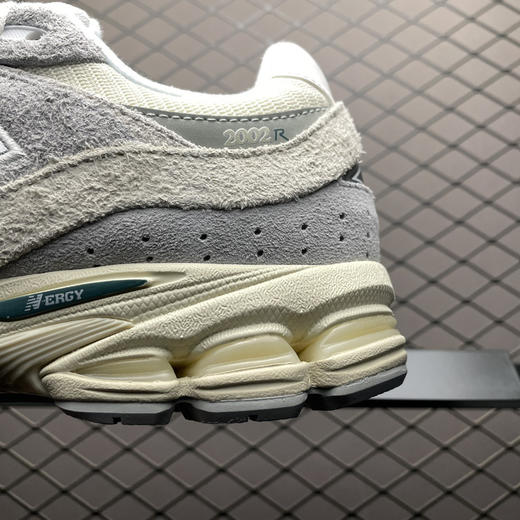 春季特惠💰470 纯原版本 # New Balance 新百伦 M2002R 复古休闲跑步鞋 商品图3