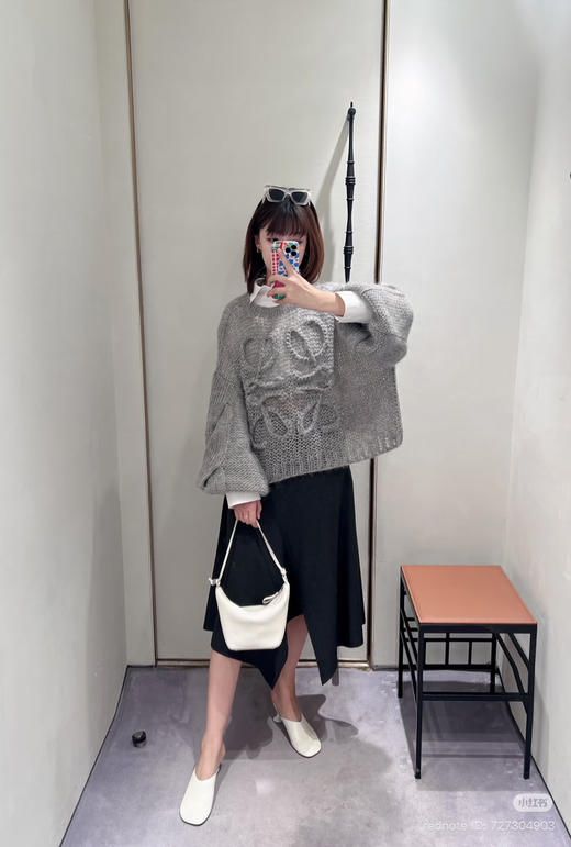 37-1 排他性独家圆正 lew粗针手勾徽标廓形套头衫 商品图3