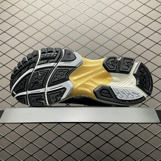 春季特惠💰390 Asics 亚瑟士 GEL-Nimbus 10.1 低帮运动休闲跑步鞋 商品图4