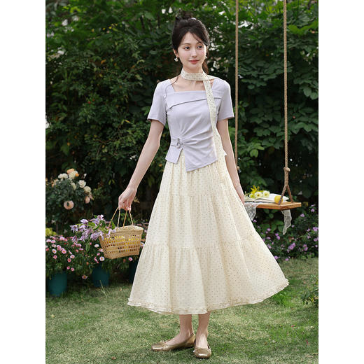 鹿向南「卢浮月桂」法式紫色T恤波点半身裙套装女夏季时尚两件套 商品图4