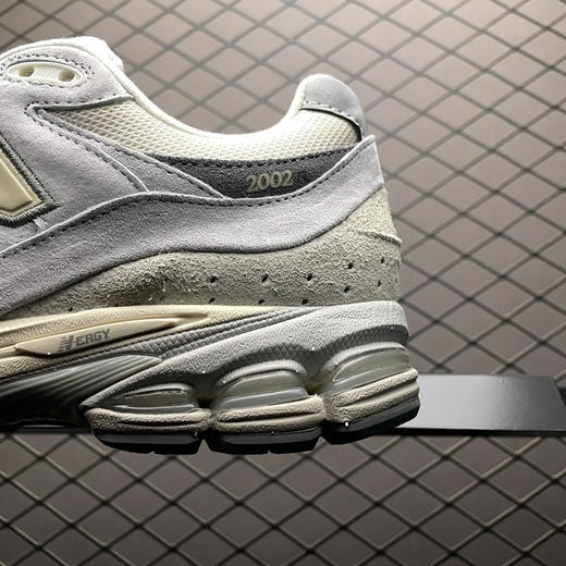 春季特惠💰470 纯原版本 # New Balance 新百伦 M2002R 复古休闲跑步鞋 商品图3