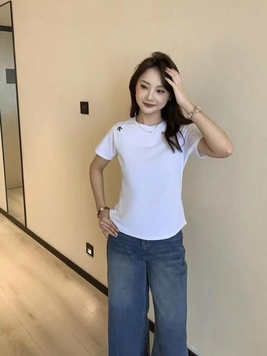点此购买 迪桑特夏季经典款丝光棉小标女士速干短袖T恤 ly 341453 商品图5