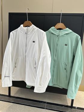 点此购买 可隆春秋季女士户外微拉绒款冲锋衣外套 ye 341511