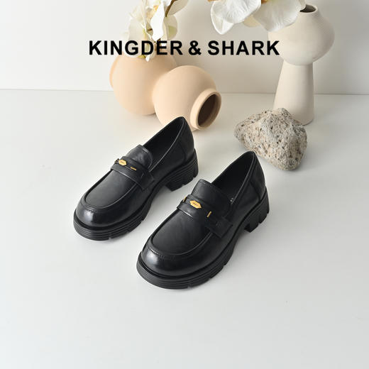 经典鲨2026年春专柜新品羊皮革百搭黑色一脚蹬通勤乐福鞋女KW57-617031 商品图0