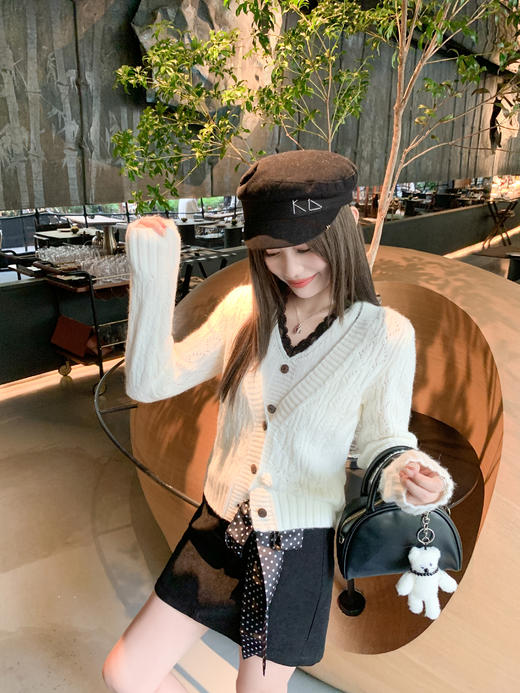 <曾小咸推荐>3.11现货秒杀 ！微信超特价！韩系蕾丝边假两件针织衫 日常219.99 立减130 秒杀89.99！！ 商品图7