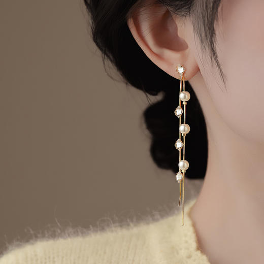 雀说 金色锆石珍珠流苏耳环女小众设计轻奢高级感耳饰EH23789 商品图2
