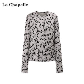 天猫同步【私藏尖货！】拉夏贝尔/La Chapelle复古文艺植绒碎花设计长袖T恤柔软圆领百搭长袖打底衫